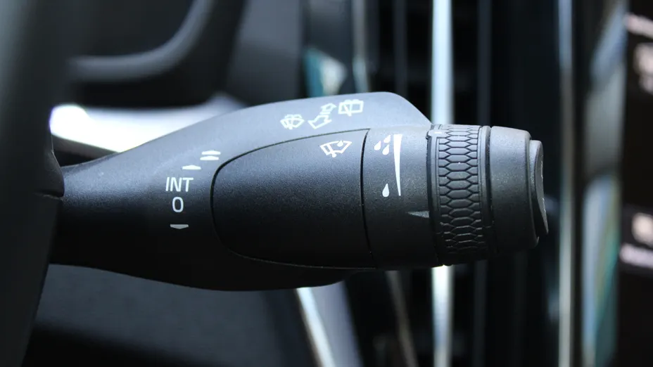 VOLVO V60 V60 B4 D Momentum Core aut