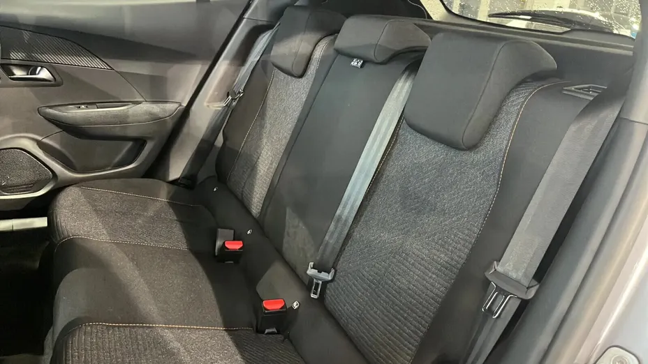 PEUGEOT 2008 2008 PureTech mHEV Business e-DCS6
