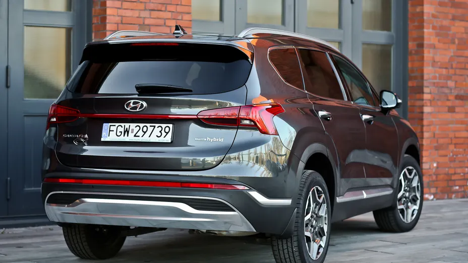 HYUNDAI Santa Fe Santa Fe 1.6 T-GDI HEV Platinum 4WD aut