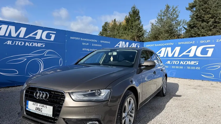 AUDI A4 -
