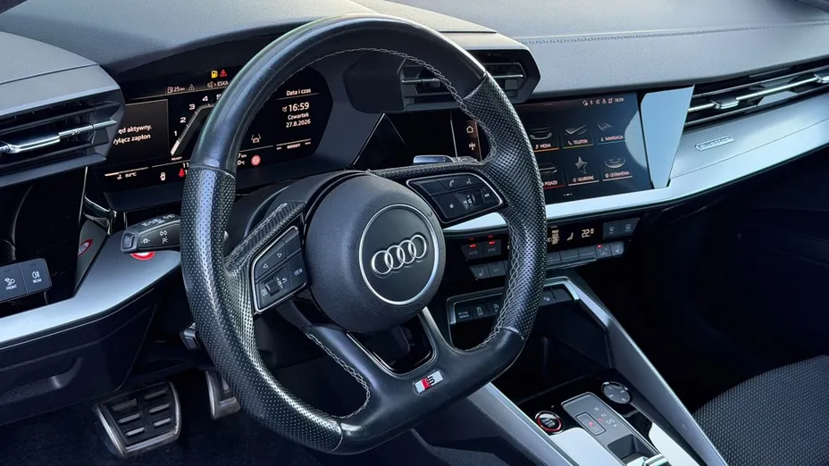 AUDI S3 -