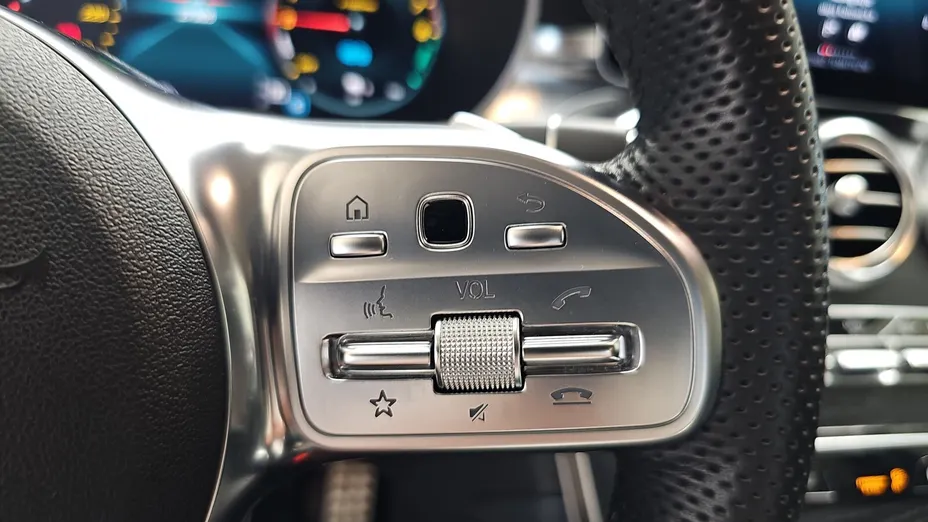 MERCEDES-BENZ GLC GLC 300 e 4-Matic