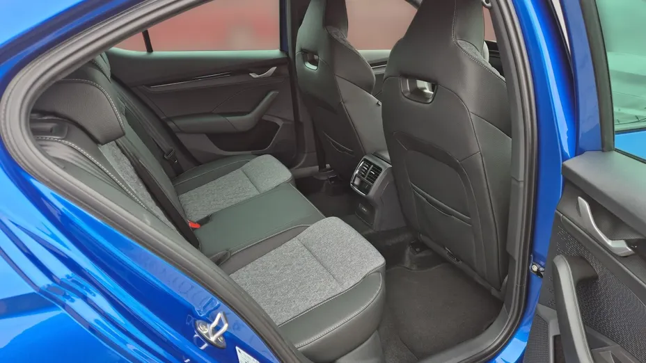 SKODA Octavia Octavia 1.5 TSI mHEV Sportline DSG Nowy