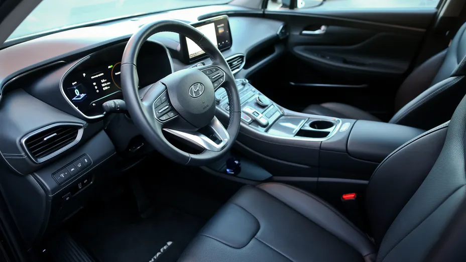 HYUNDAI Santa Fe Santa Fe 1.6 T-GDI HEV Platinum 4WD aut