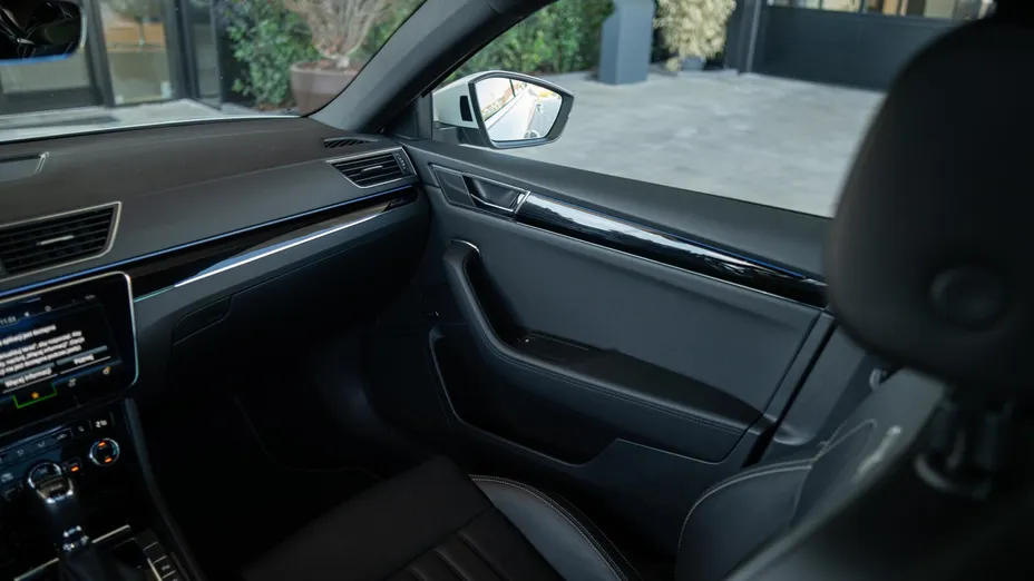 SKODA Superb Superb 2.0 TDI SCR 4x4 L&K DSG