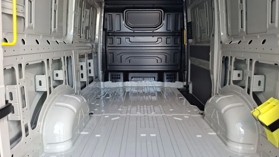 VOLKSWAGEN Crafter Crafter 35 BiTDI (11,3m3) Nowy