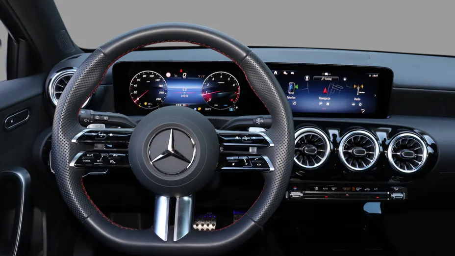MERCEDES-BENZ A Klasa A 200 AMG Line 7G-DCT