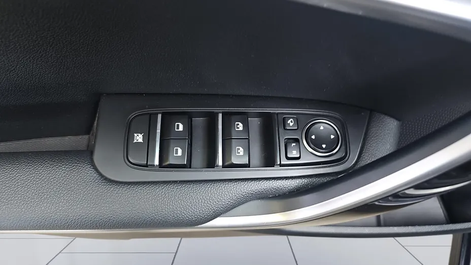 KIA Cee'd Ceed 1.6 GDI PHEV Business Line DCT
