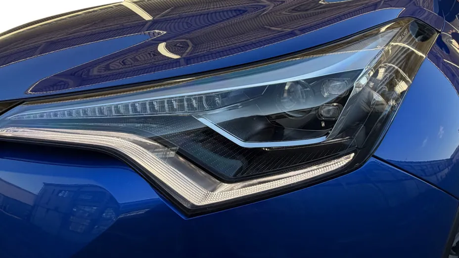 TOYOTA C-HR C-HR 1.8 Hybrid Selection