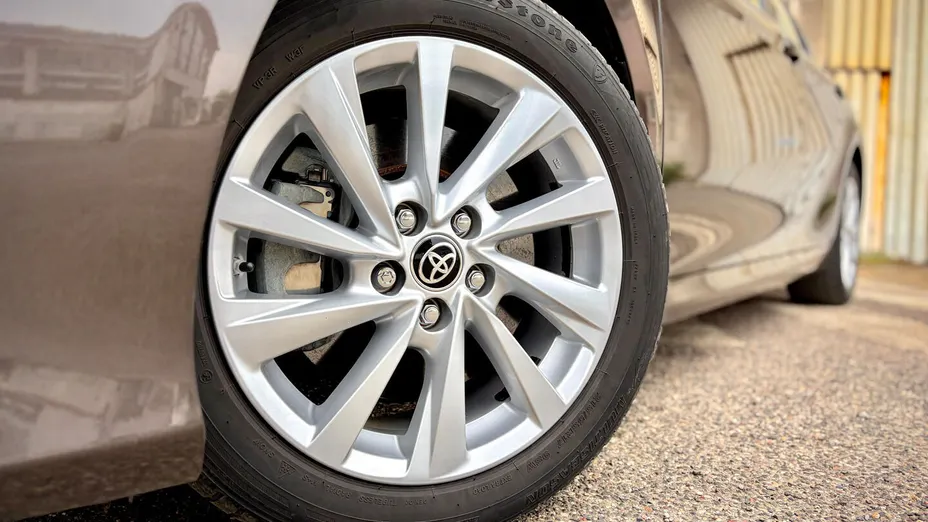 TOYOTA Camry Camry 2.5 Hybrid Comfort CVT