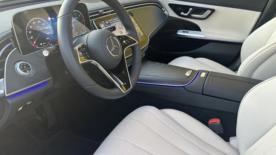 MERCEDES-BENZ E Klasa E 220 d mHEV 4-Matic Avantgarde 9G-Tronic