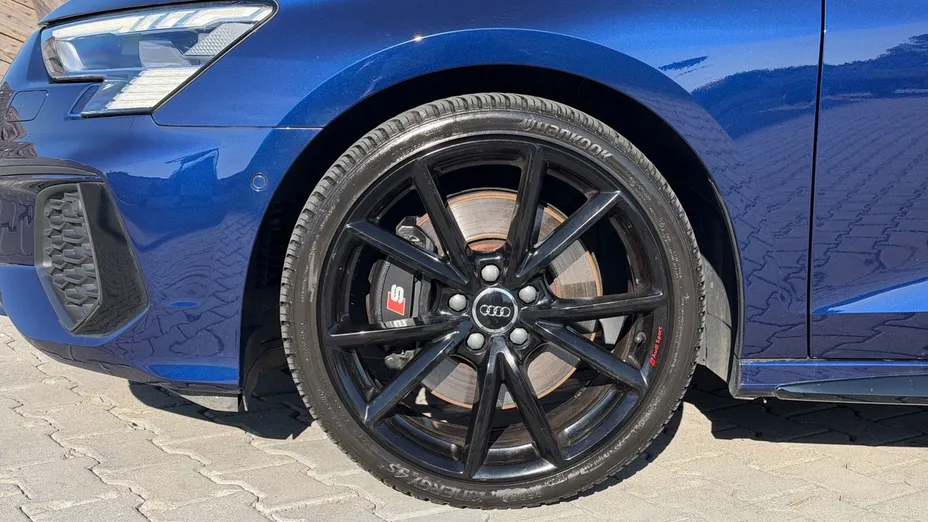 AUDI S3 -