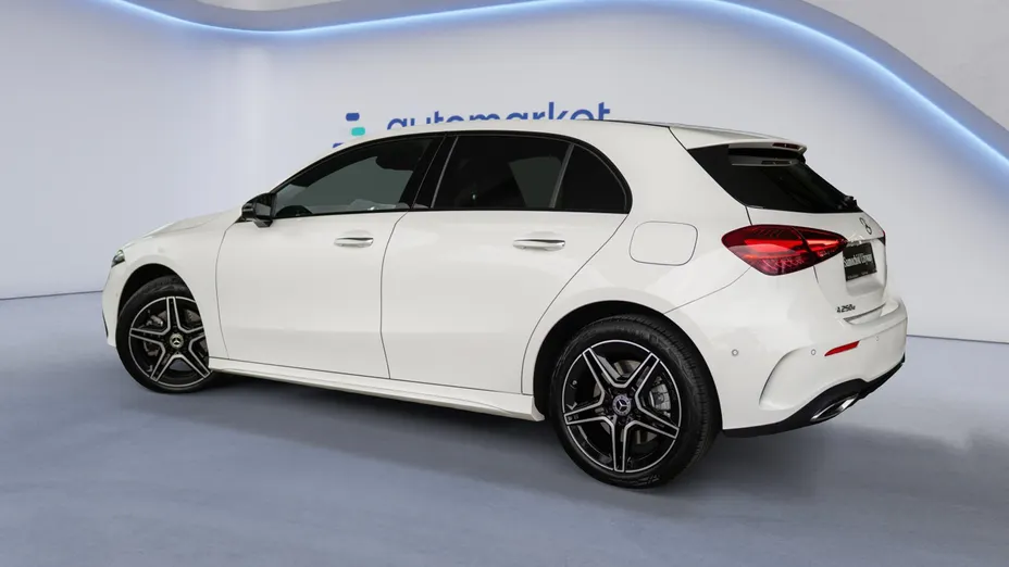 MERCEDES-BENZ A Klasa A 250 e PHEV AMG Line 8G-DCT