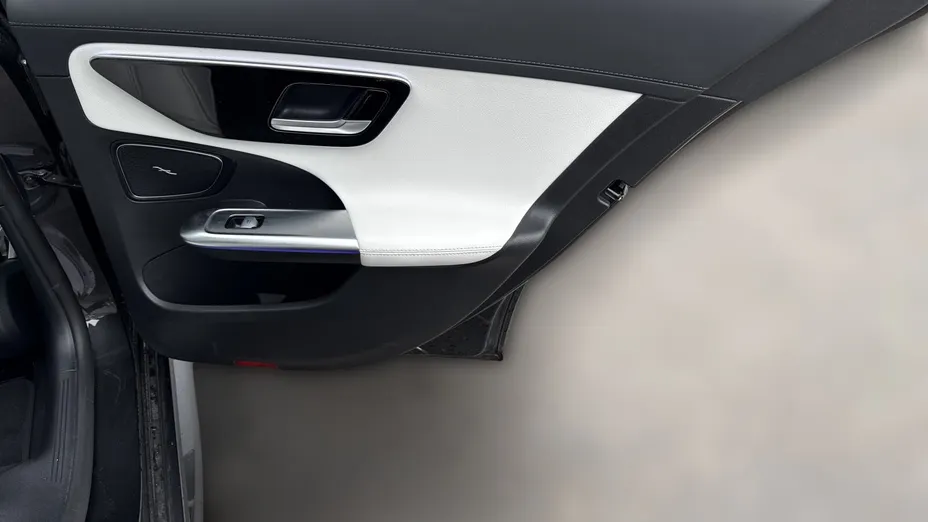 MERCEDES-BENZ C Klasa C 220 d mHEV 4-Matic AMG