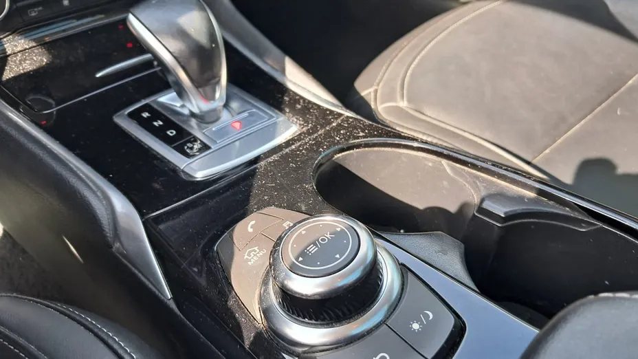 INFINITI QX30 -