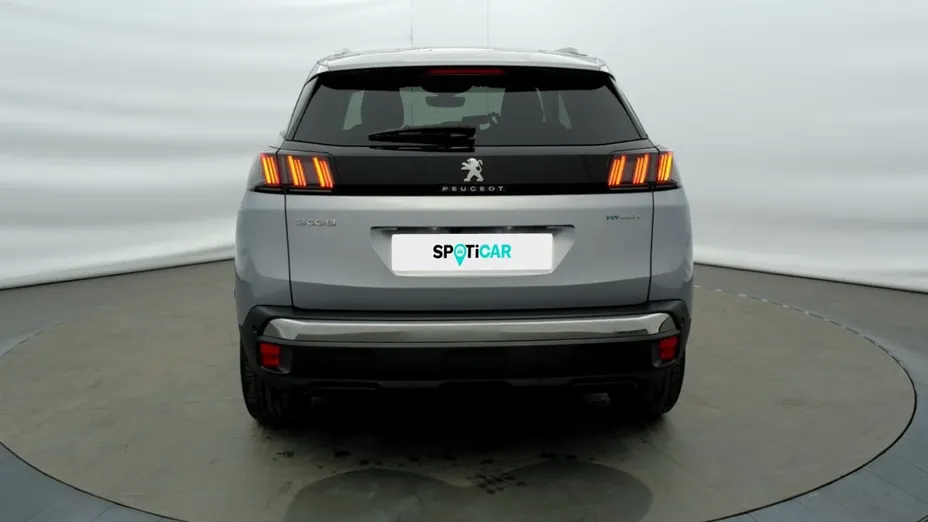 PEUGEOT 3008 -