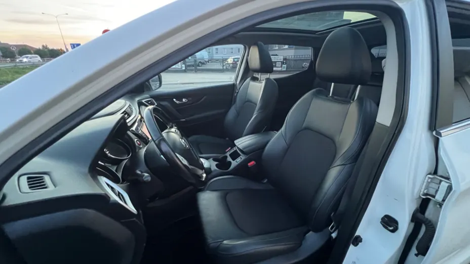 NISSAN Qashqai Qashqai 1.6 dCi Tekna
