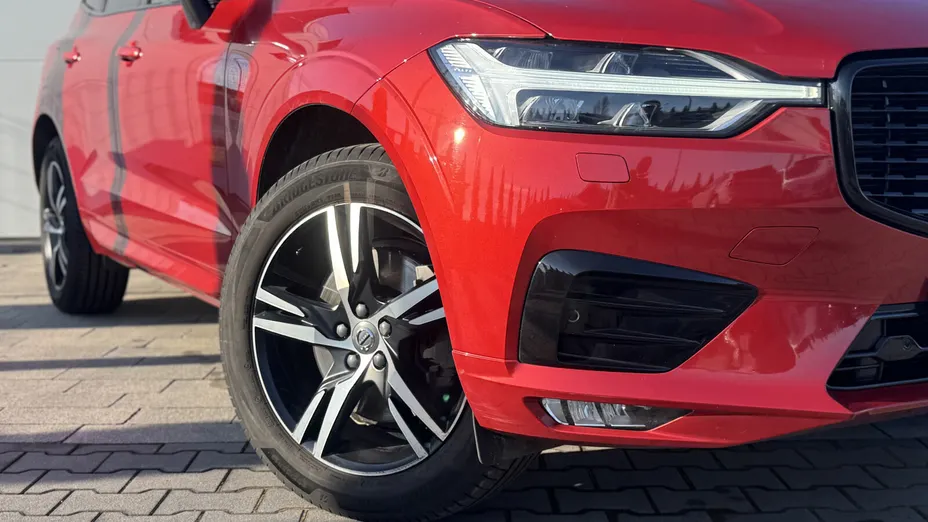 VOLVO XC60 XC60 B4 D AWD R-Design aut