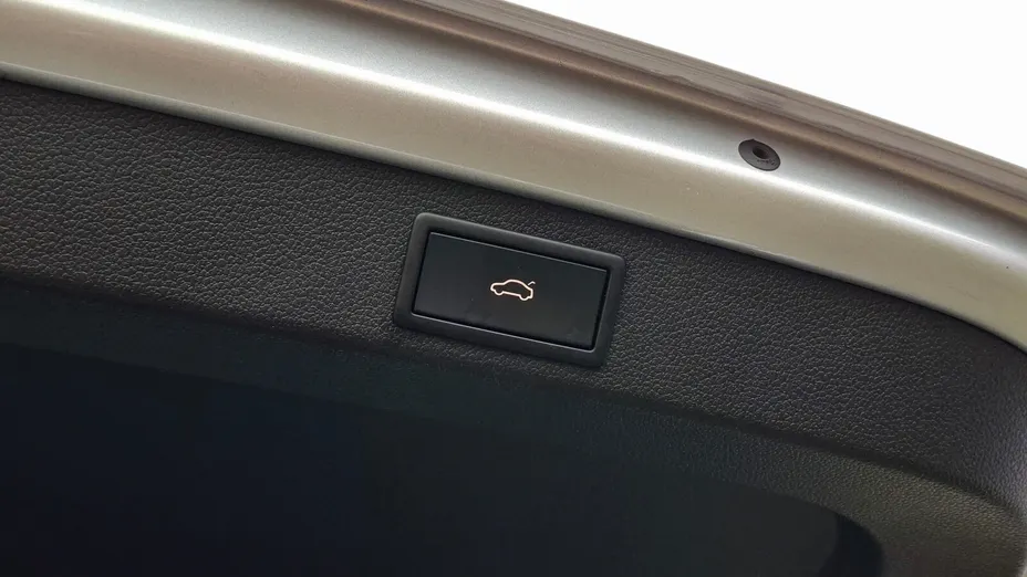 SKODA Superb Superb 2.0 TDI SCR Sportline DSG