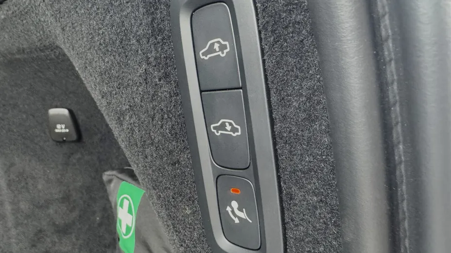 VOLVO XC90 XC90 T8 AWD Plug-In Hybrid Ultra Dark 7os aut