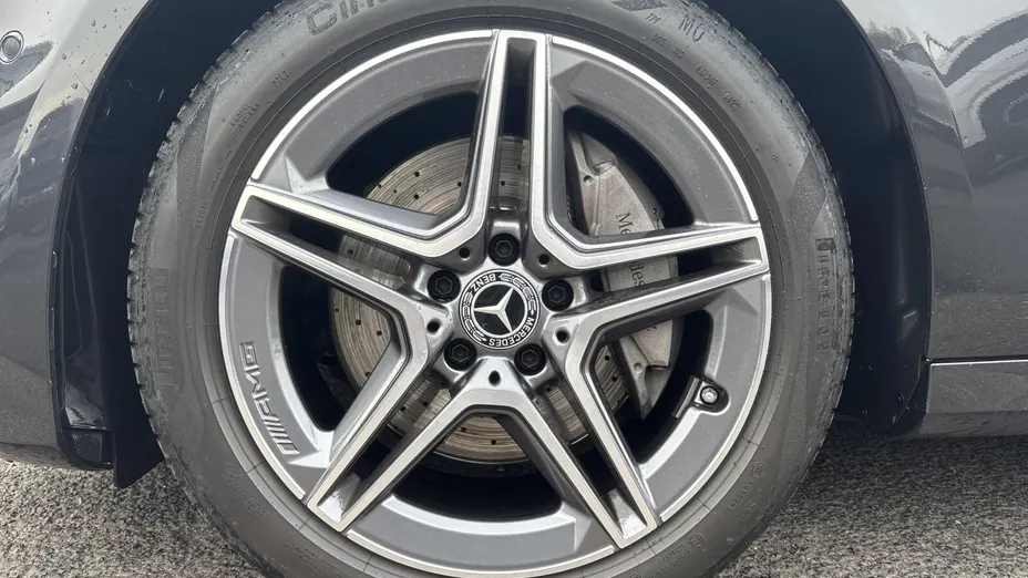 MERCEDES-BENZ E Klasa E 220 d 4-Matic AMG