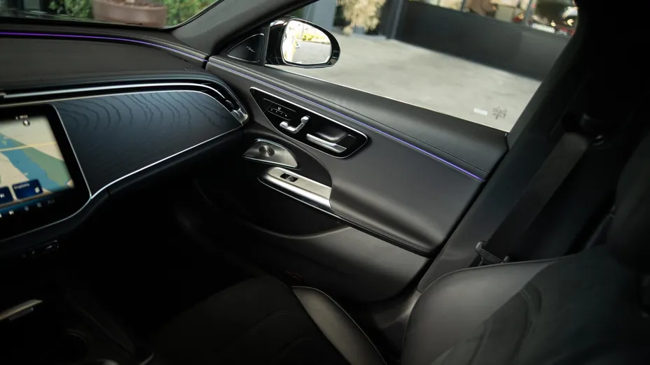 MERCEDES-BENZ E Klasa E 220 d mHEV 4-Matic AMG 9G-Tronic