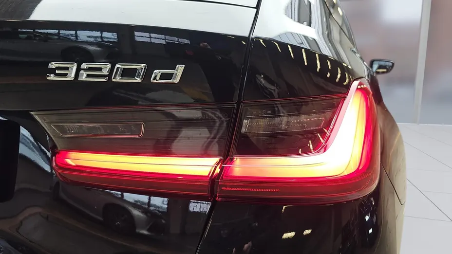 BMW Seria 3 320d xDrive mHEV aut