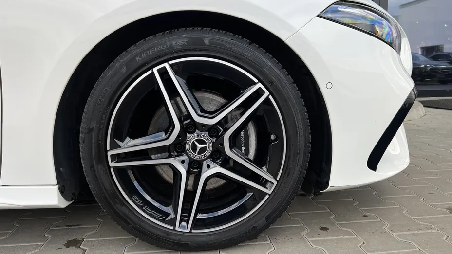 MERCEDES-BENZ A Klasa A 200 AMG Line 7G-DCT
