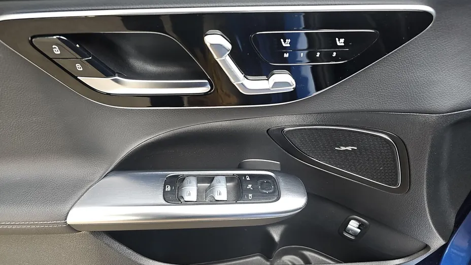 MERCEDES-BENZ C Klasa C 300 mHEV 4-Matic AMG