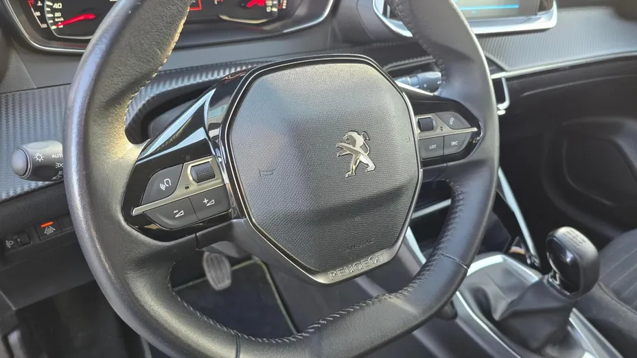 PEUGEOT 208 208 1.2 PureTech Active Pack S&S