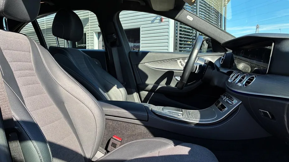 MERCEDES-BENZ E Klasa E 300 d 4-Matic