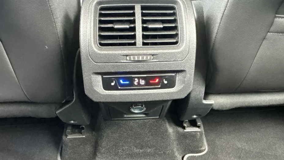 VOLKSWAGEN Touran Touran 2.0 TDI BMT Highline DSG