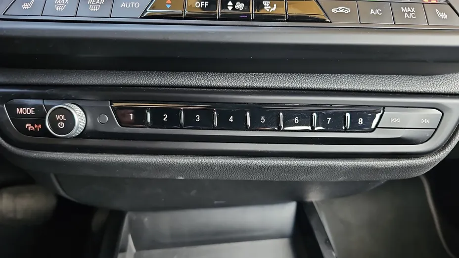 BMW Seria 2 220i xDrive Sport Line aut