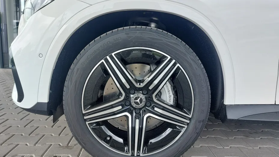 MERCEDES-BENZ GLC -