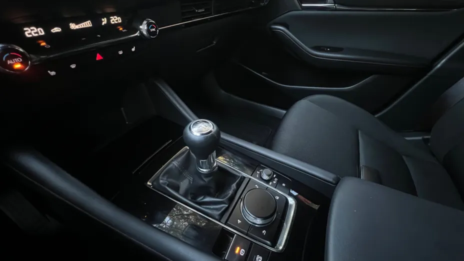 MAZDA 3 3 2.0 mHEV Homura