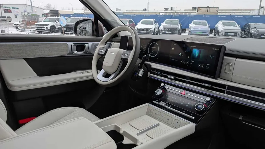 HYUNDAI Santa Fe Santa Fe 1.6 T-GDI HEV Calligraphy 4WD aut 6os. Nowy