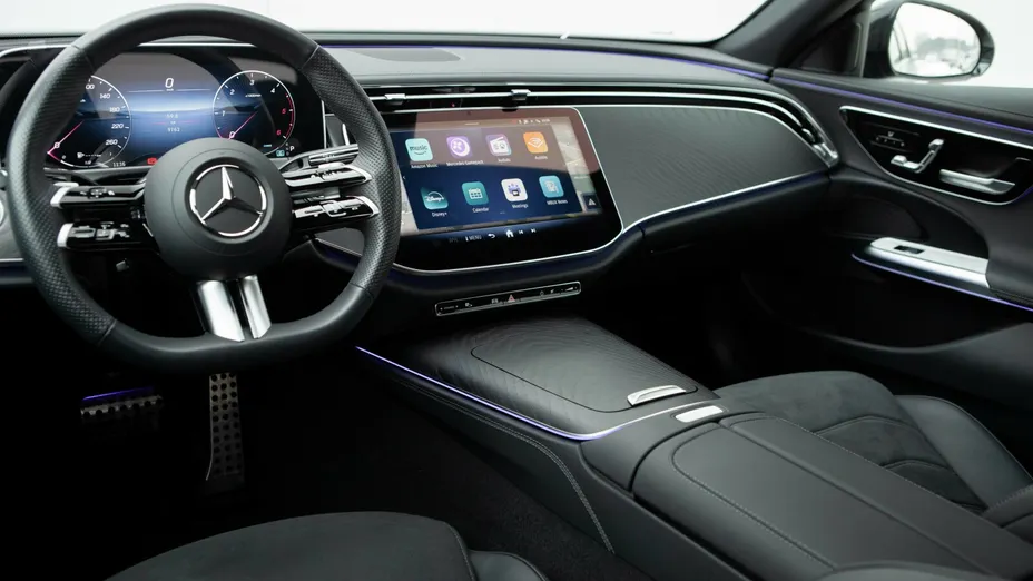 MERCEDES-BENZ E Klasa E 220 d mHEV 4-Matic AMG 9G-Tronic