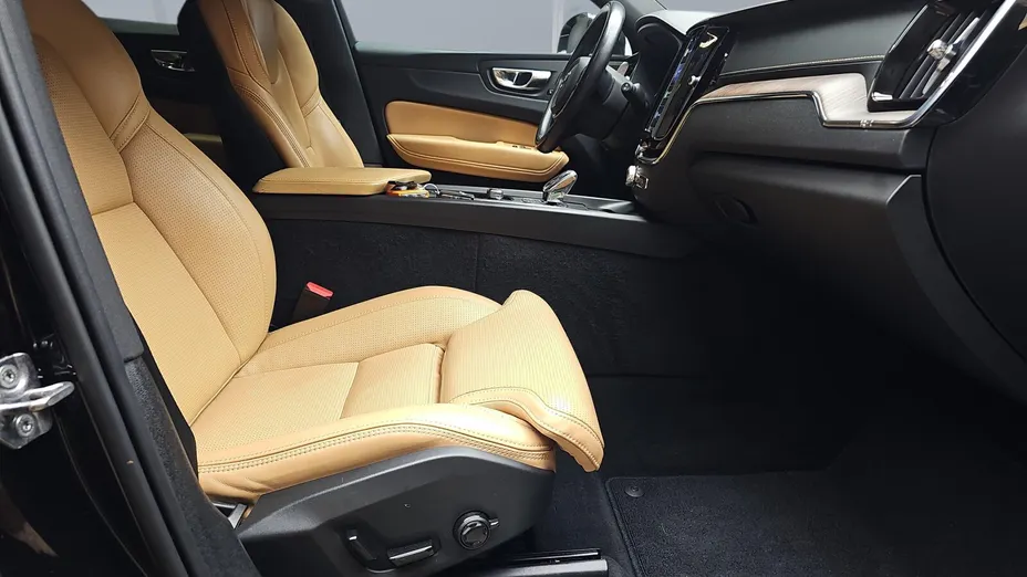 VOLVO XC60 XC60 B5 D AWD Inscription aut