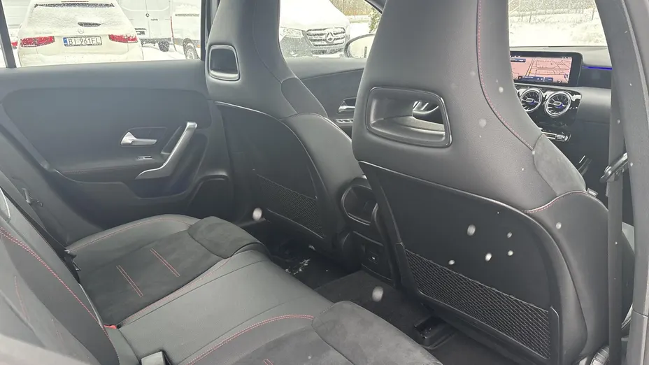 MERCEDES-BENZ A Klasa A 200 AMG Line 7G-DCT