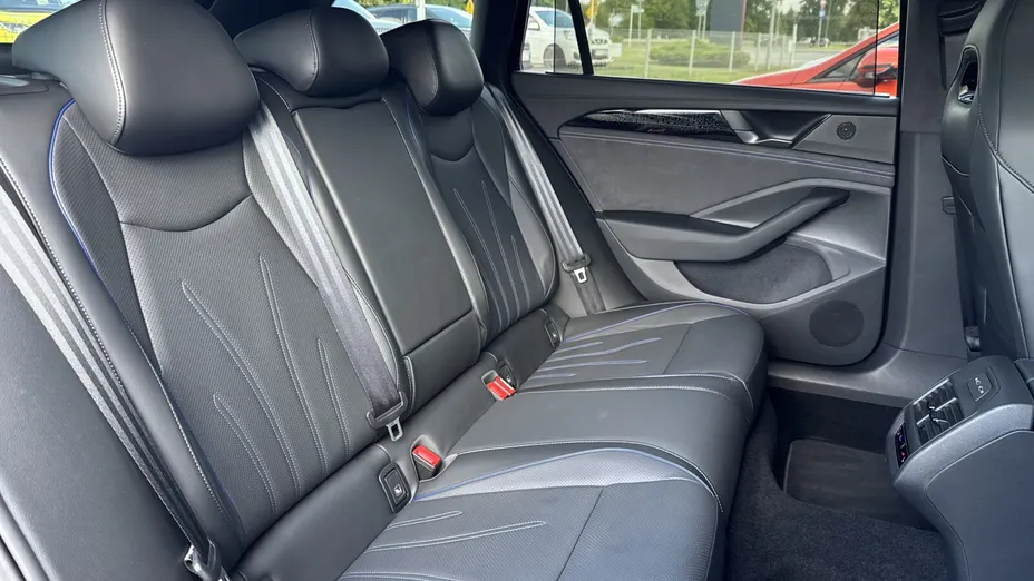 VOLKSWAGEN Passat Passat 2.0 TDI SCR R-Line DSG