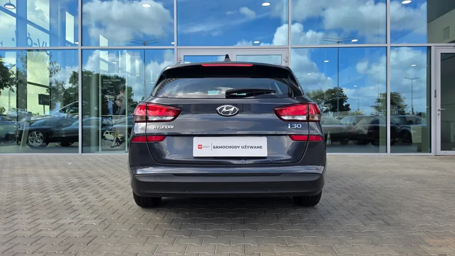 HYUNDAI i30 i30 1.6 D Classic +