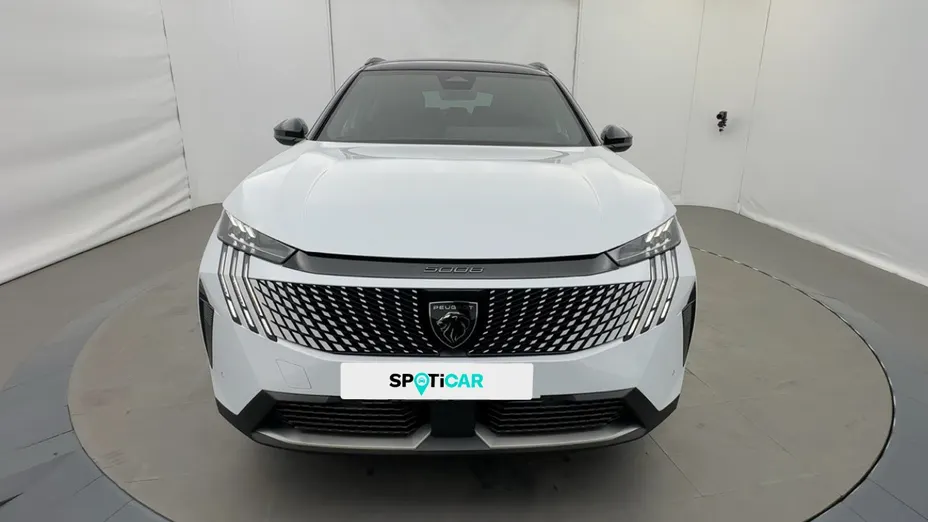 PEUGEOT 5008 -
