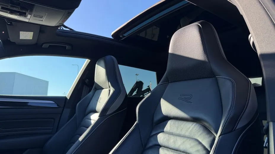 VOLKSWAGEN Arteon -