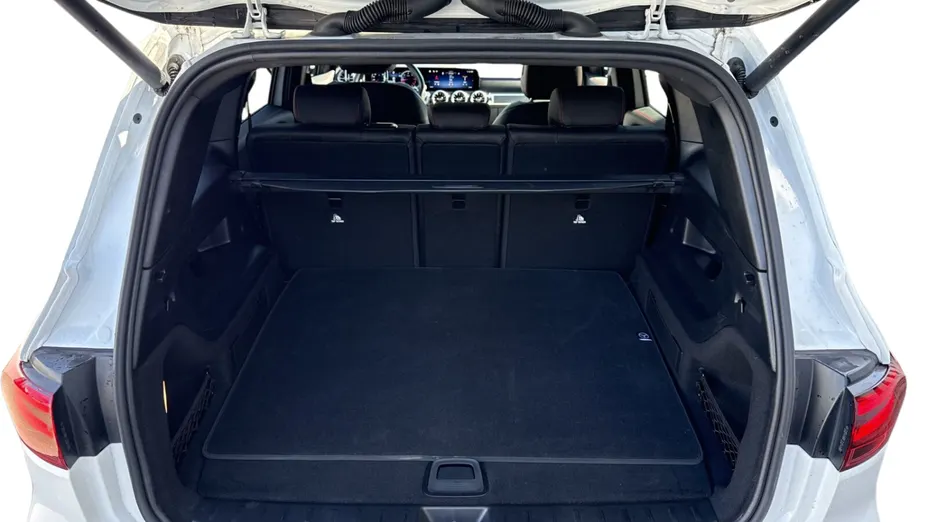 MERCEDES-BENZ GLB GLB 220 d 4-Matic AMG Line 8G-DCT