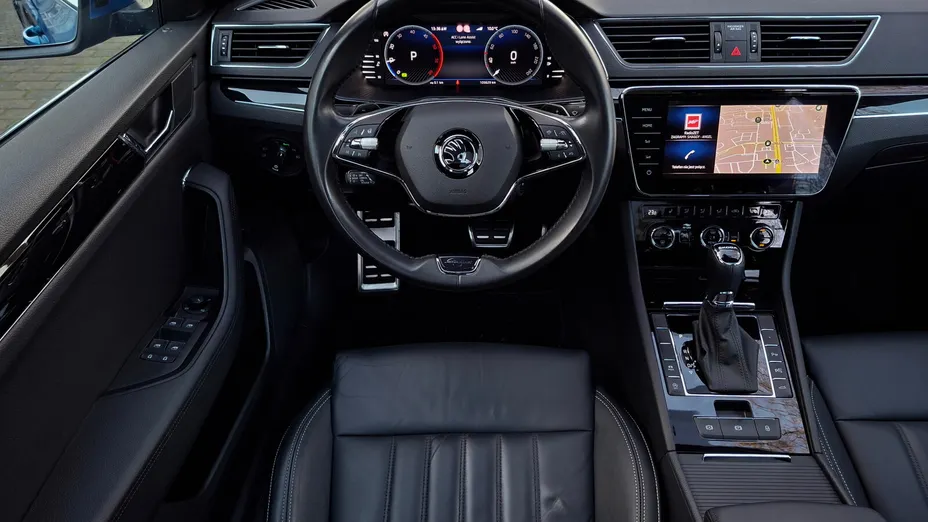 SKODA Superb Superb 2.0 TDI SCR L&K DSG