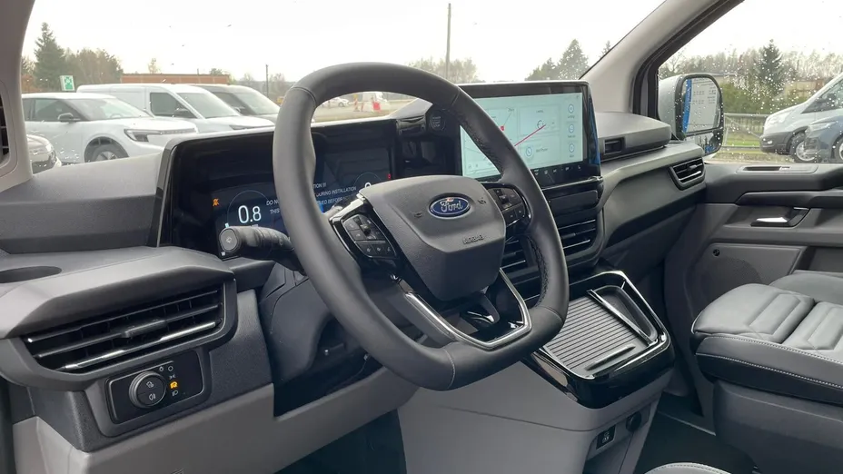 FORD Tourneo Custom Tourneo Custom 2.0 EcoBlue 320 L2 Titanium aut Nowy