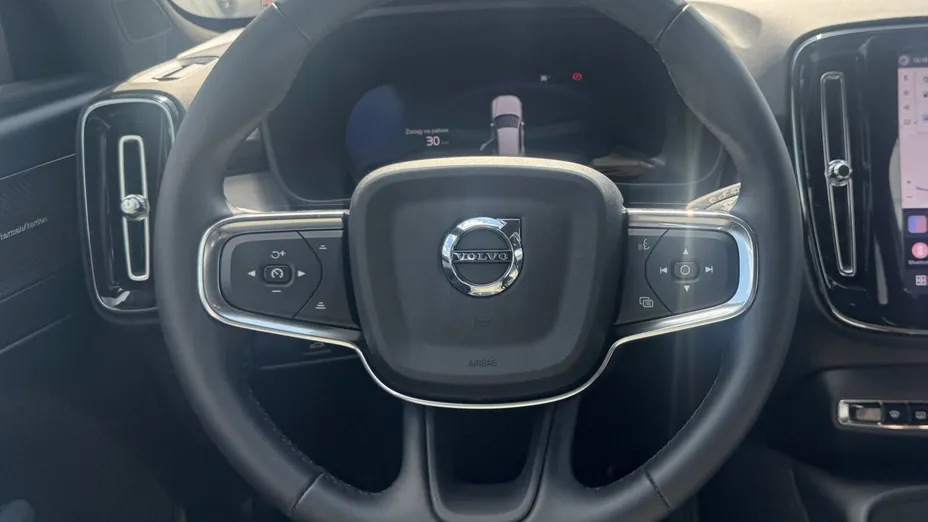 VOLVO XC40 XC40 B3 Plus Dark aut