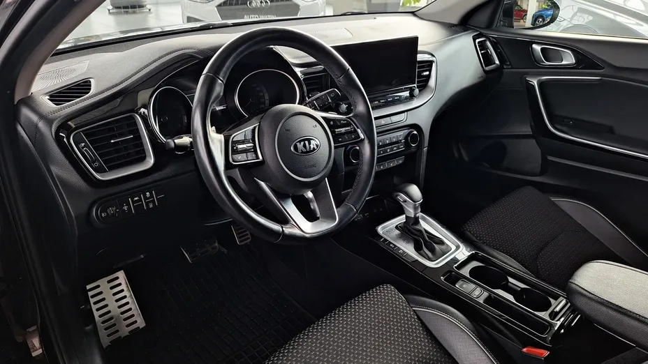 KIA Cee'd Ceed 1.4 T-GDI L Business Line DCT