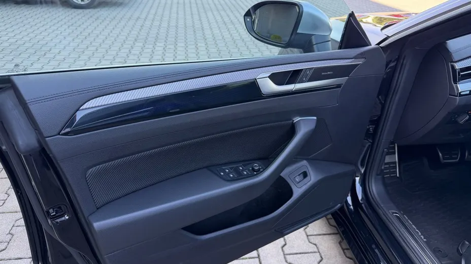 VOLKSWAGEN Arteon Arteon 2.0 TSI 4Motion R DSG