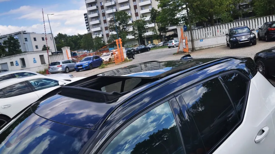 VOLVO XC40 -
